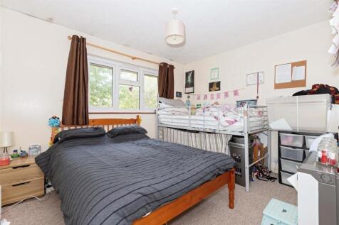 Highclere Way_5.jpg