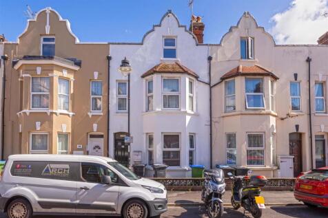 Clifton Rd_9.jpg