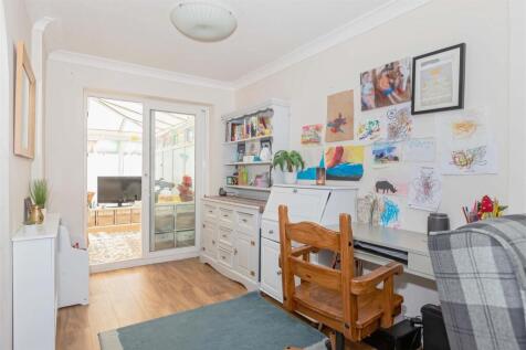 Sherbrooke Close_11.jpg