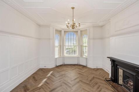 Marine Parade, 105-017.jpg