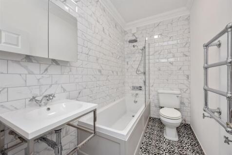 Marine Parade, 105-006.jpg