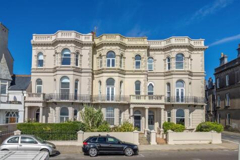 Marine Parade, 105-022.jpg