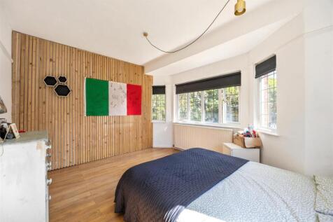 Parkfield Road, 28-034.jpg