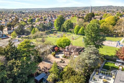 Parkfield Road, 28-004logo.jpg