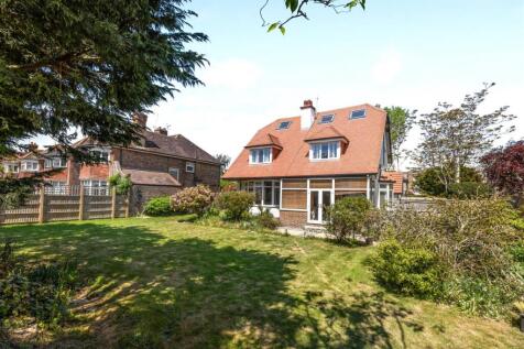 St Valerie Road, 19-022.jpg