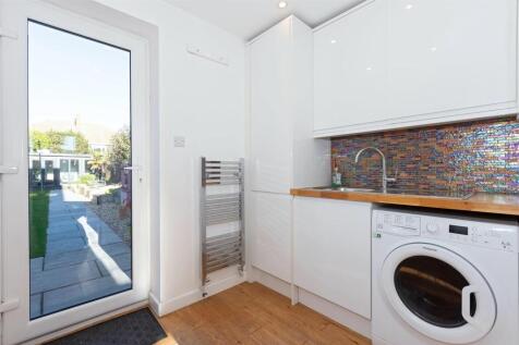 Anscombe Close_18.jpg