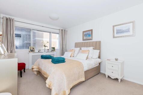 Victoria Court_3.jpg