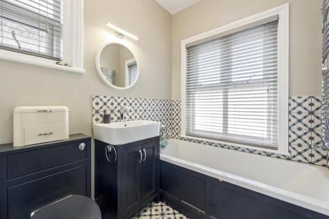 Salisbury Road, 5-022.JPG