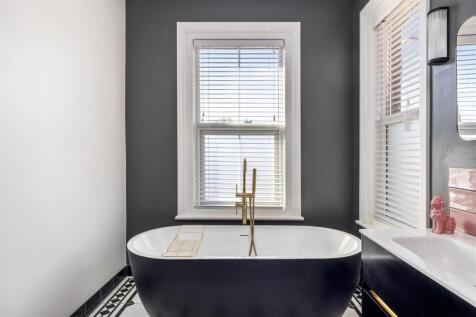 Salisbury Road, 5-018.JPG