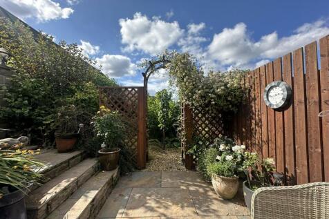 Garden &amp; Grounds