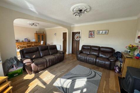 living room 2.jpg