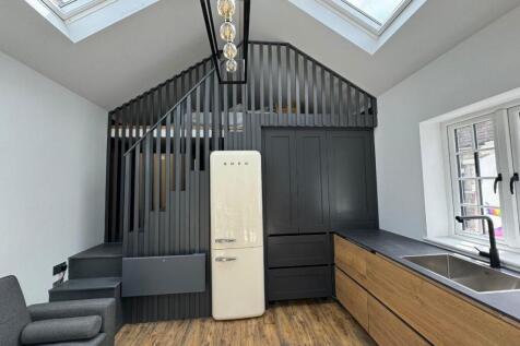 Annexe Lounge/kitchen
