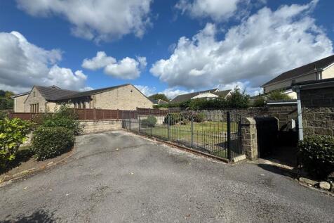 Rear Garden and Garage