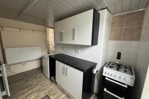 Kitchen 1.jpg