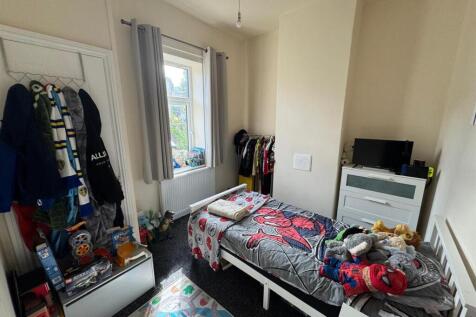Bedroom 2.jpg