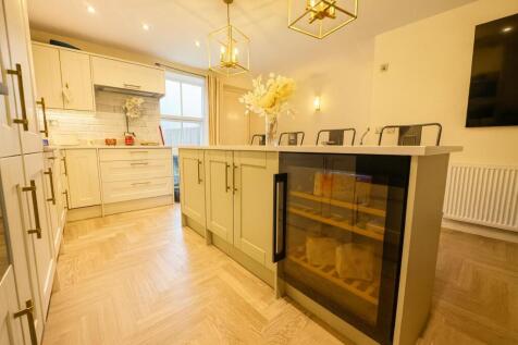 Kitchen/ Living space