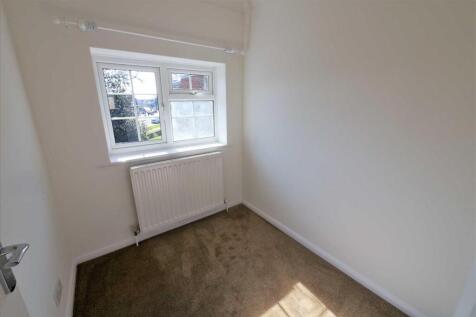 Bedroom 3/study/office