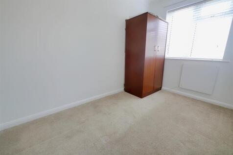 Bedroom 2 (1).jpg