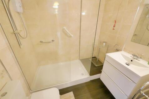 Shower Room.jpg