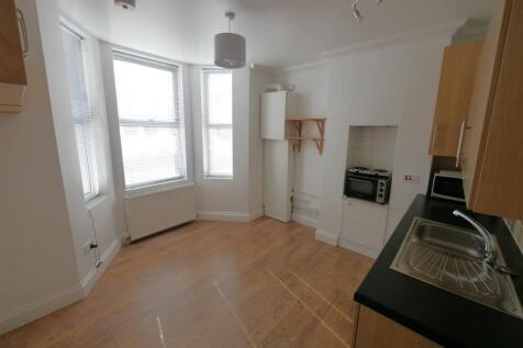 Lounge/Kitchen