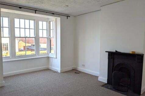 Flat 2 - Sitting Roo