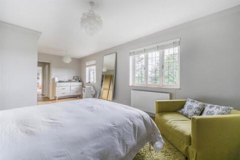 Main bedroom.jpg