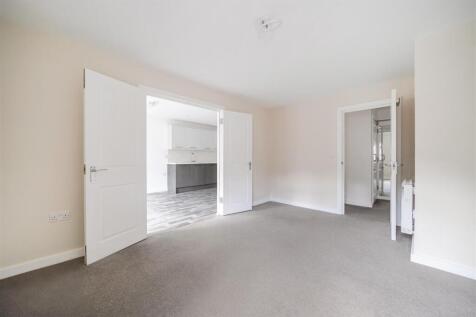 Sitting room int kitchen.jpg