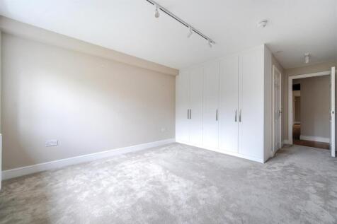Bedroom 1 2nd angle.jpg