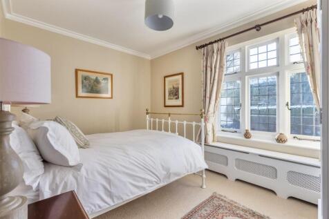 bed 4.jpg