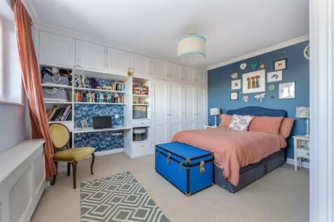 bed 5.jpg