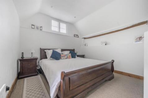 bed 1.jpg