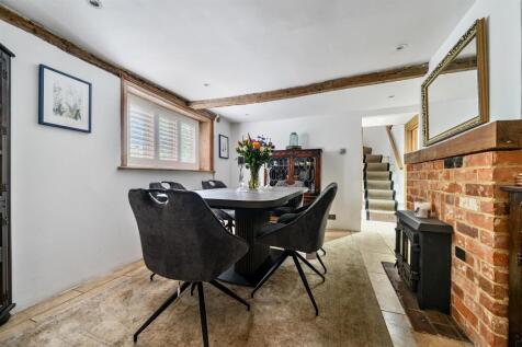 dining room .jpg