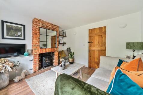Sitting room 2nd angle.jpg