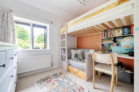 Bedroom 2.jpg