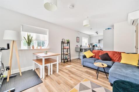 Living area.jpg