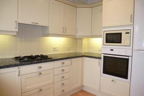 19 Chestnut Avenue kitchen.JPG