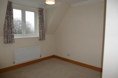 19 Chestnut Avenue bedroom 2.JPG
