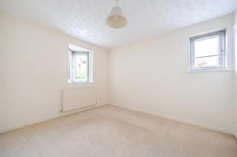 Bedroom 2nd angle.jpg