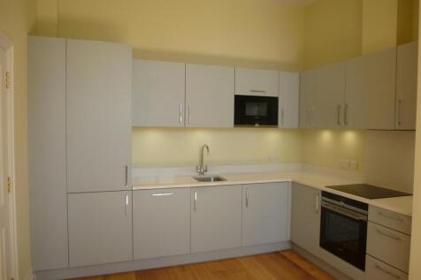 Apt 101 King Edward VII kitchen.JPG