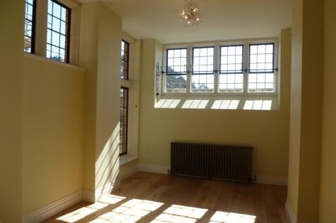 Apt 101 King Edward VII sitting room.JPG