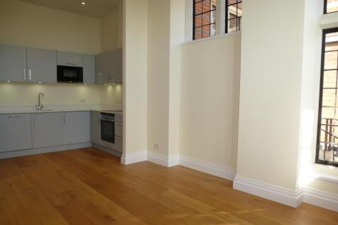 Kitchen - Apt 101 King Edward VII.JPG