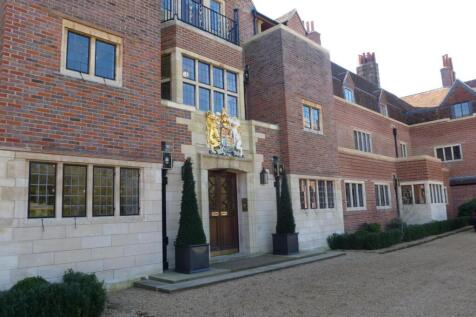 Apt 101 King Edward VII main pic.jpg