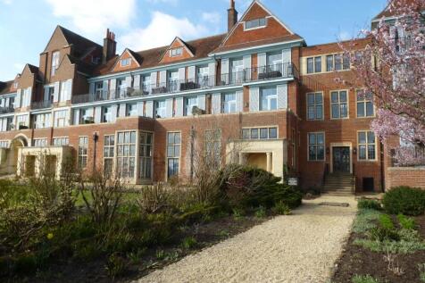 Rear aspect 3 - Apt 101 King Edward VII.JPG