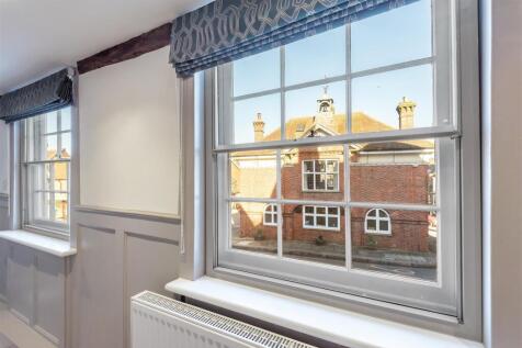 Sitting room (4).jpg