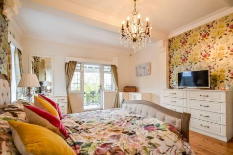 Master Bedroom 3.jpg