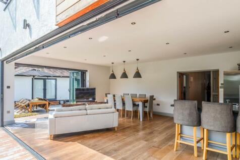 Kitchen / Family Room