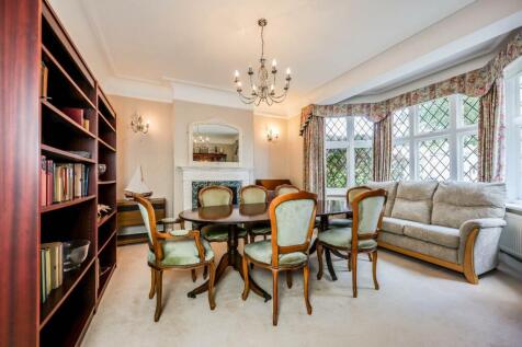 New Dining Room 1.jpg
