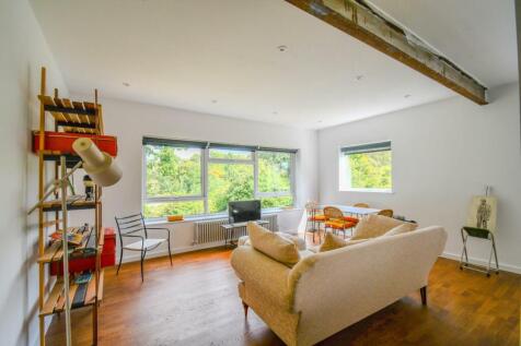 Lounge/Kitchen