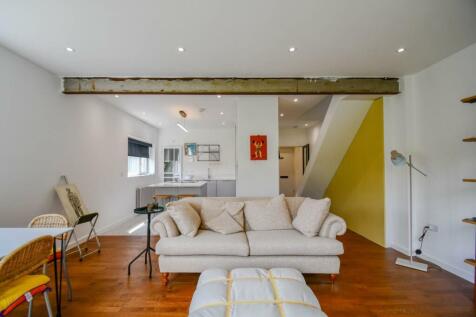 Lounge/Kitchen
