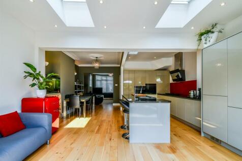 Kitchen - Family Room